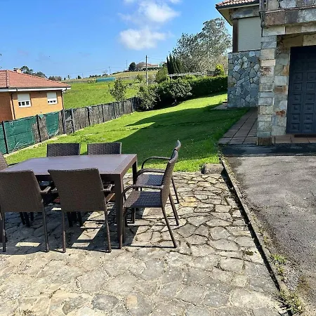 Сasa de vacaciones Privado Con Jardín Cerca De La Playa En