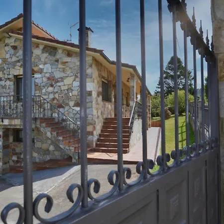 210a Casa Linares Amplia Casa En By R2r Consulting Prázdninový dům