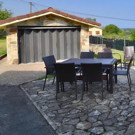 Privado Con Jardín Cerca De La Playa En Сasa de vacaciones *
